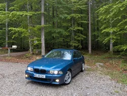 Blau Gebraucht 2001 BMW 525 M Sport Limousine | 9.000 €