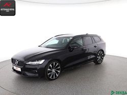 Schwarz (metallic) Gebraucht 2021 Volvo V60 R-Design Kombi | 27.280 € (Guter Preis)