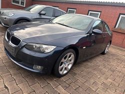 Blau Gebraucht 2008 BMW 320 Coupé | 4.300 € (Superpreis)