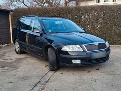 Schwarz Gebraucht 2008 Skoda Octavia Elegance Kombi | 2.000 € (Guter Preis)