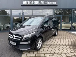 Schwarz Gebraucht 2023 Mercedes V250 Van / Kleinbus | 44.890 € (Fairer Preis)