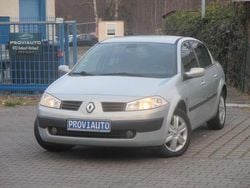 Grau Gebraucht 2003 Renault Mégane II Expression Limousine | 650 € (Guter Preis)