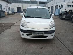 Weiß Gebraucht 2009 Renault Kangoo Privilege Van / Kleinbus | 3.980 € (Guter Preis)