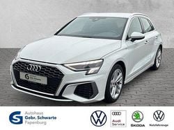 Weiß Gebraucht 2023 Audi A3 S-Line Limousine | 27.990 € (Etwas zu teuer)