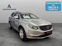 Silber Gebraucht 2015 Volvo XC60 Momentum SUV | 18.990 € (Fairer Preis)
