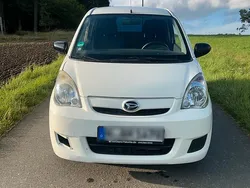 Weiß Gebraucht 2011 Daihatsu Cuore Kleinwagen | 2.050 € (Etwas zu teuer)