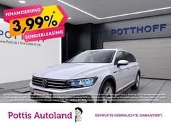 Gletscherweiß metallic Gebraucht 2022 VW Passat Alltrack Business Kombi | 29.222 € (Guter Preis)