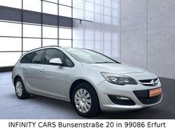 Silver metallic Gebraucht 2016 Opel Astra Selection Kombi | 8.400 €