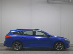 Blau Gebraucht 2019 Ford Focus ST-Line Limousine | 11.680 € (Superpreis)