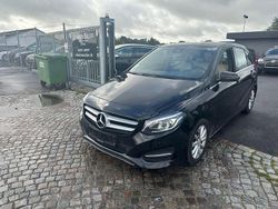 Schwarz Gebraucht 2015 Mercedes B200 Van / Kleinbus | 8.100 € (Guter Preis)