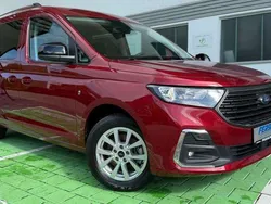 Rot Gebraucht 2023 Ford Tourneo Connect Titanium Van / Kleinbus | 31.950 € (Fairer Preis)