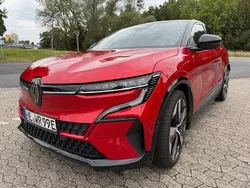 Rot Gebraucht 2022 Renault Mégane Techno Limousine | 25.900 € (Fairer Preis)