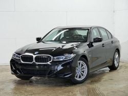 Schwarz Gebraucht 2024 BMW 330e Limousine | 36.180 € (Superpreis)