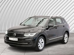 Deep black perleffekt Gebraucht 2021 VW Tiguan Life SUV | 27.790 € (Guter Preis)