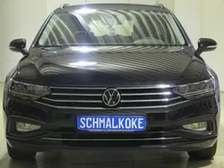 Deep black pearlescent (metallic) Gebraucht 2022 VW Passat Business Kombi | 24.950 € (Guter Preis)