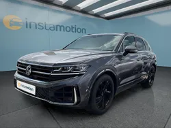 Grau Gebraucht 2023 VW Touareg SUV | 66.199 € (Fairer Preis)