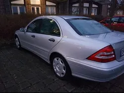 Grau Gebraucht 2006 Mercedes C180 Limousine | 7.200 €