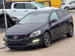 Blau Gebraucht 2017 Volvo V60 Kinetic Kombi | 6.950 € (Superpreis)
