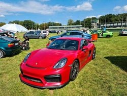 Rot Gebraucht 2015 Porsche Cayman Coupé | 54.999 €