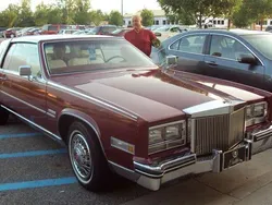 Rot Gebraucht 1983 Cadillac Eldorado Coupé | 14.950 €