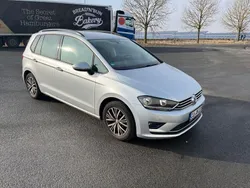 Silber Gebraucht 2016 VW Golf Sportsvan Comfortline Van / Kleinbus | 13.200 € (Fairer Preis)