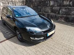 Schwarz Gebraucht 2015 Renault Laguna III LIMITED Limousine | 6.700 €