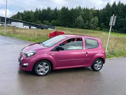 Violet Gebraucht 2013 Renault Twingo Kleinwagen | 2.450 €