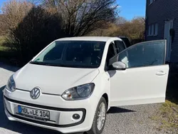 Weiß Gebraucht 2015 VW up! high up! Kleinwagen | 5.450 € (Guter Preis)