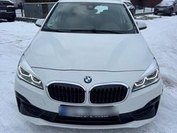 Weiß Gebraucht 2019 BMW 218 Kombi | 17.000 € (Guter Preis)