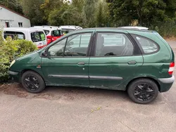 Grün Gebraucht 2001 Renault Scénic Van / Kleinbus | 250 € (Superpreis)