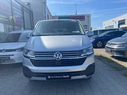 Silber metallic Neu 2025 VW Caravelle Comfortline Van / Kleinbus | 74.039 €