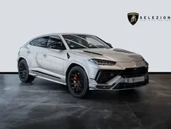 Grau Gebraucht 2024 Lamborghini Urus SUV | 285.000 €