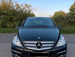 Schwarz Gebraucht 2009 Mercedes B200 Van / Kleinbus | 4.999 € (Fairer Preis)