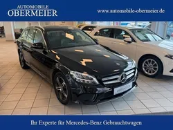Schwarz (obsidianschwarz metalliclack) Gebraucht 2019 Mercedes C220 Kombi | 25.950 € (Fairer Preis)