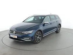Blau Gebraucht 2021 VW Passat Alltrack Kombi | 31.960 €