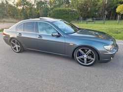 Grau Gebraucht 2006 BMW 730 Limousine | 5.990 €