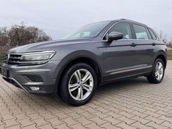Indiumgrau Gebraucht 2017 VW Tiguan Highline SUV | 16.999 € (Etwas zu teuer)