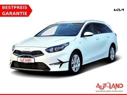 Weiss Gebraucht 2022 Kia Ceed Sportswagon 2 Kombi | 22.990 € (Teuer)