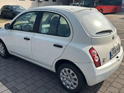 Weiß Gebraucht 2010 Nissan Micra Visia Kleinwagen | 1.650 € (Fairer Preis)