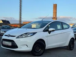 Weiß Gebraucht 2010 Ford Fiesta Trend Kleinwagen | 4.499 € (Fairer Preis)