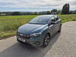 Grün Gebraucht 2024 Dacia Sandero Journey Kleinwagen | 16.750 € (Fairer Preis)