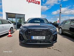 Grau Gebraucht 2023 Audi Q3 S-Line SUV | 42.000 €