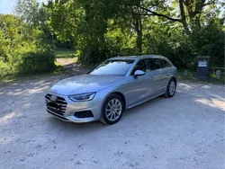 Silber Gebraucht 2020 Audi A4 Ambiente Kombi | 20.000 € (Guter Preis)