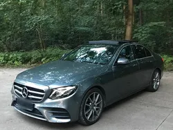 Grau Gebraucht 2020 Mercedes E200 AMG line Limousine | 29.999 € (Guter Preis)