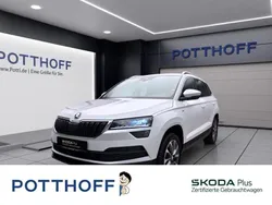 Weiss Gebraucht 2020 Skoda Karoq Drive SUV | 24.222 € (Guter Preis)