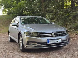 Silber Gebraucht 2021 VW Passat Business Kombi | 21.990 € (Guter Preis)