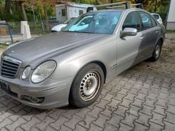 Grau Gebraucht 2009 Mercedes E200 Avantgarde Limousine | 7.990 € (Superpreis)
