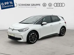 Gletscherweiß metallic Gebraucht 2024 VW ID.3 Pro Kleinwagen | 31.480 € (Guter Preis)