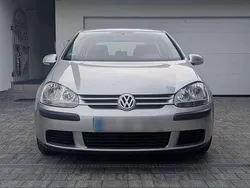 Gebraucht 2004 VW Golf IV Comfortline Limousine | 2.000 € (Etwas zu teuer)