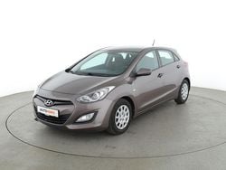 Grau Gebraucht 2015 Hyundai i30 Classic Limousine | 9.000 € (Fairer Preis)